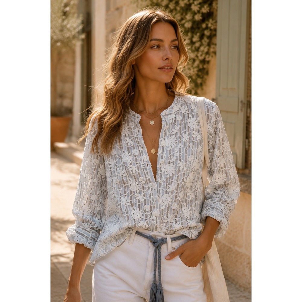 NWT Pilcro ANTHROPOLOGIE THE WHITNEY TRAPEZE BUTTON DOWN Women S APPLIQUE Floral